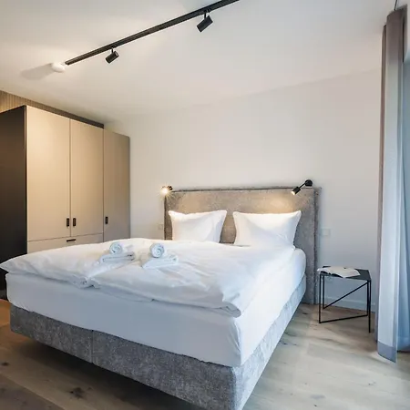 Strandvilla 12 2 Og Apartmán *